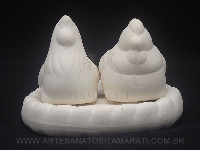 Detalhes do produto Mini Casal Galinha No Ninho 3Pçs